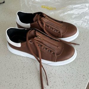 Brown & White Apollo Moda Shoes!